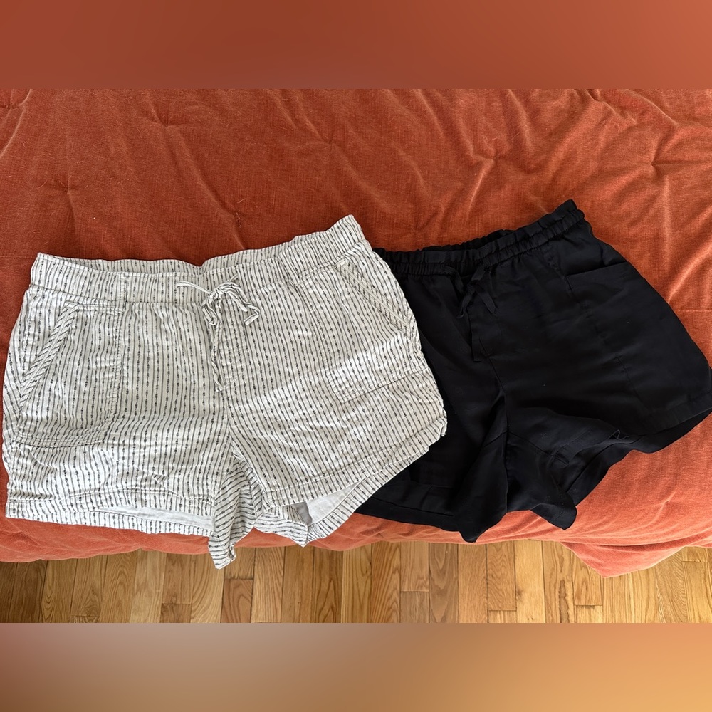 2 pairs Old Navy linen blend shorts 2x